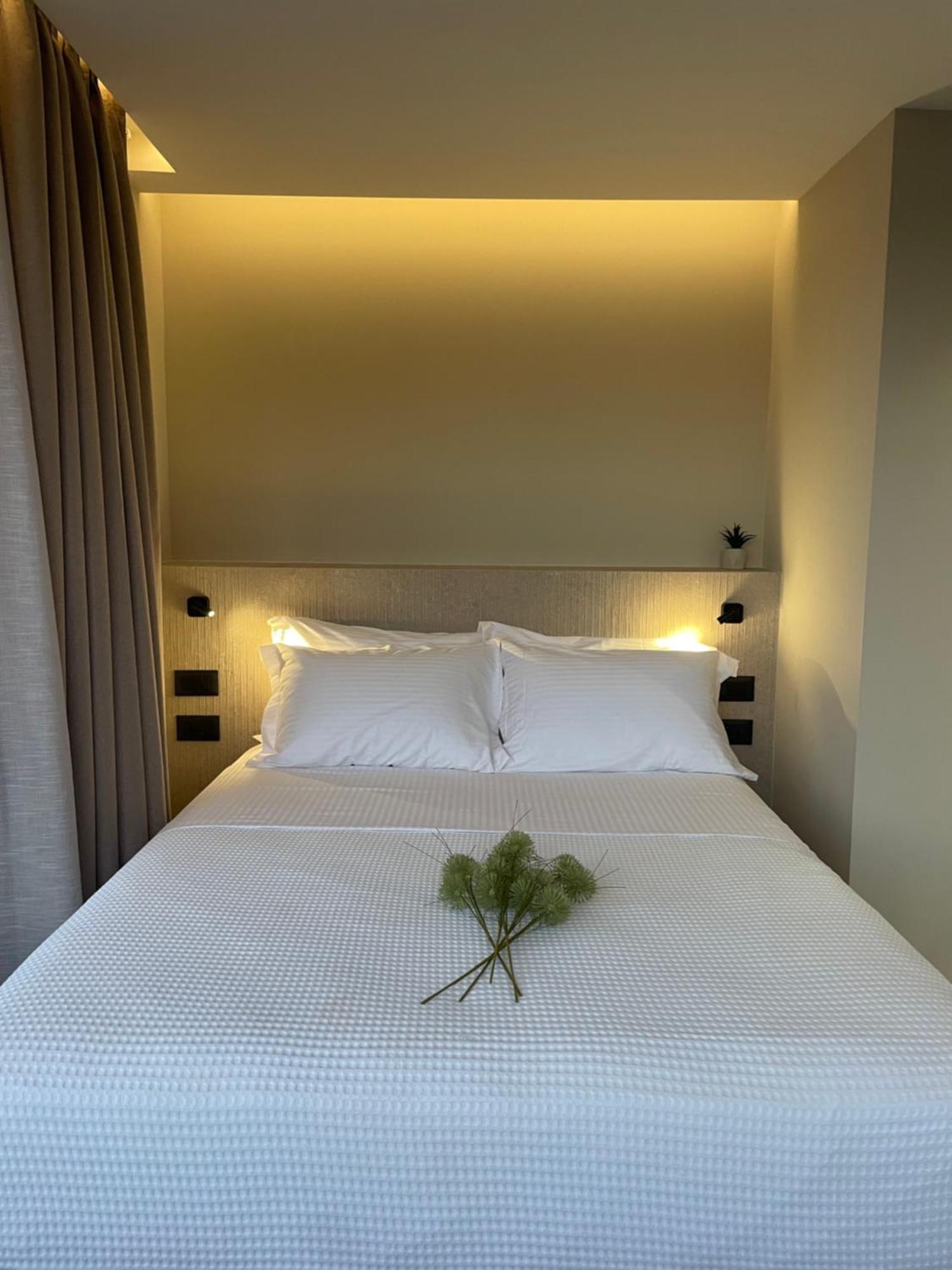 Palms And Spas Villas Retreat Mesongi Bagian luar foto