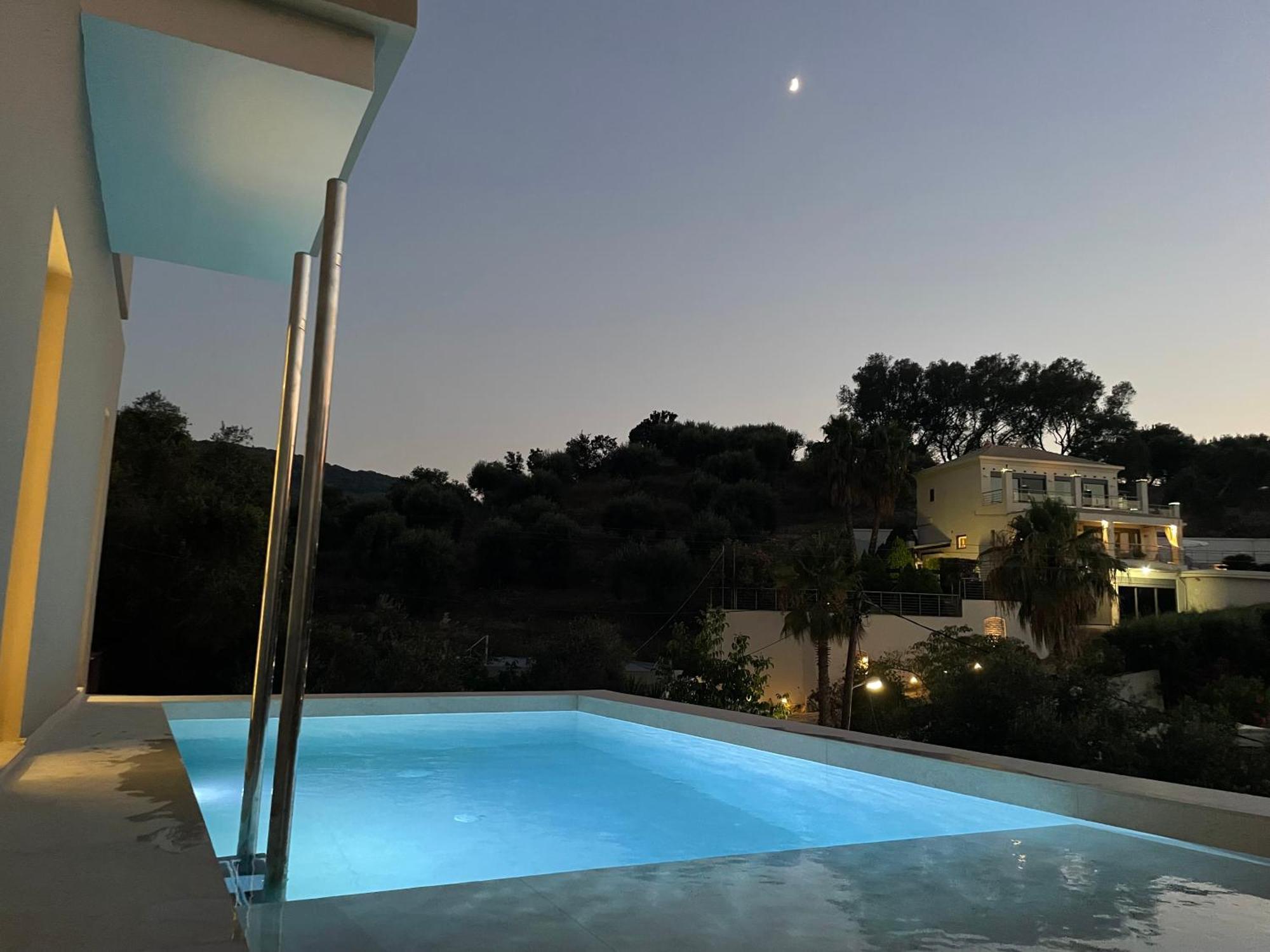 Palms And Spas Villas Retreat Mesongi Bagian luar foto
